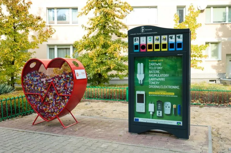 Segregacja odpadów Warszawa