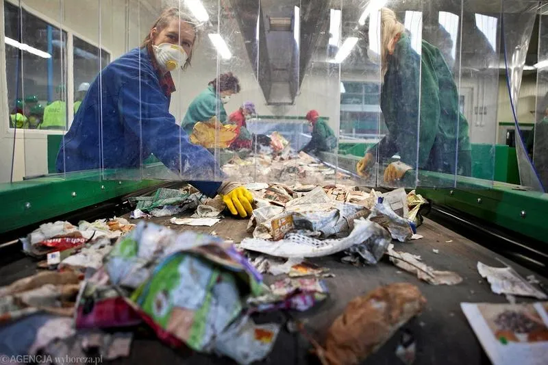Wynajem kontenerów na śmieci